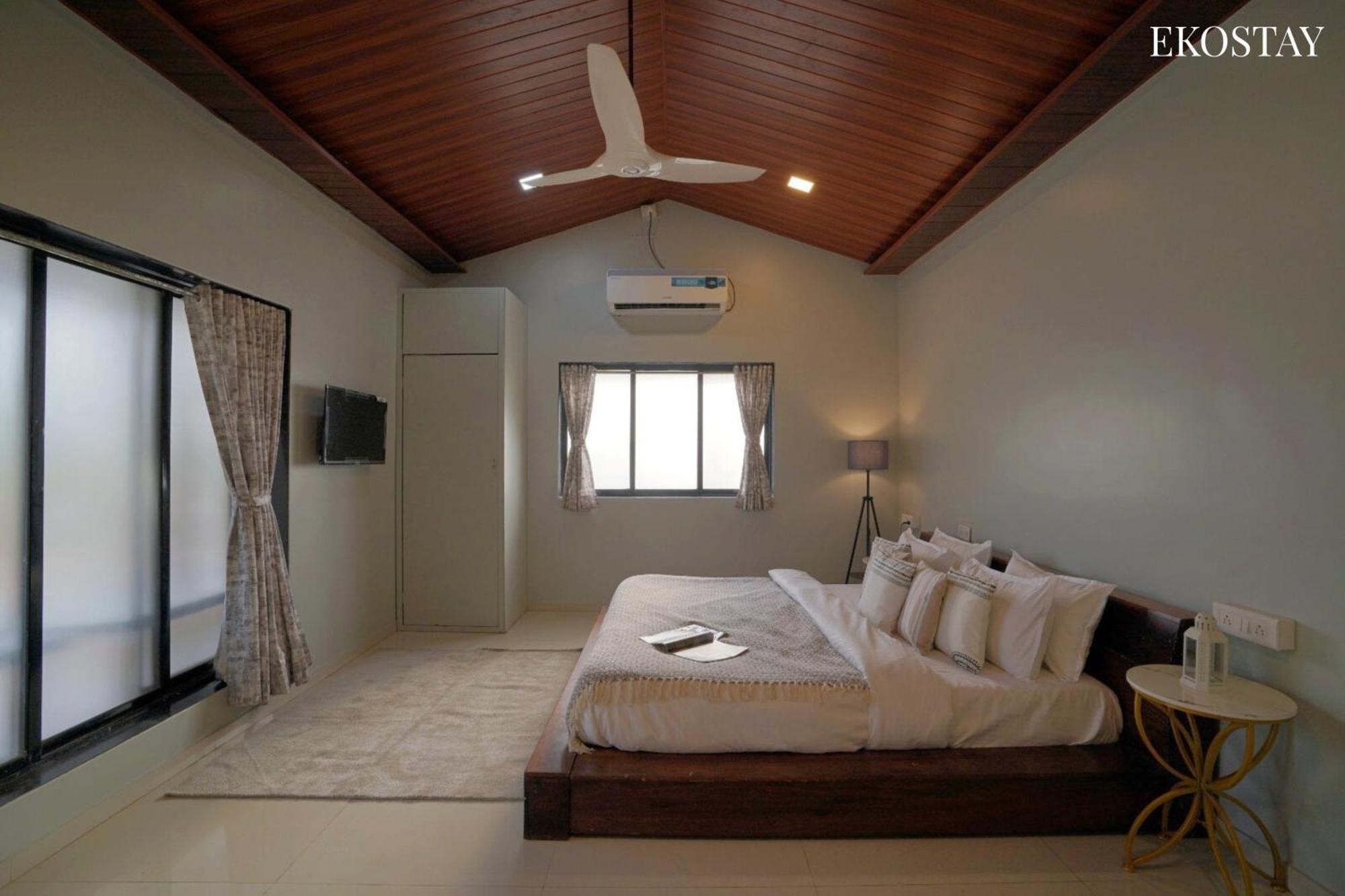 Ekostay Gold Palm Estate I Cricket Turf I Rain Dance I 2 Acre Property カルジャット エクステリア 写真